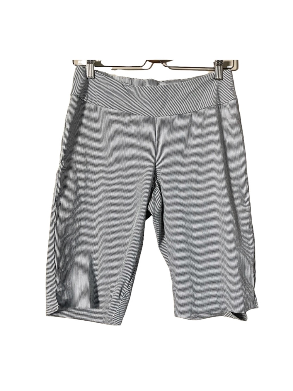 Shorts Bermuda pinstripe  stretch Rayon blend women’s size 8